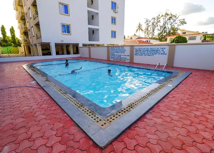 Pavillion Suites 2V